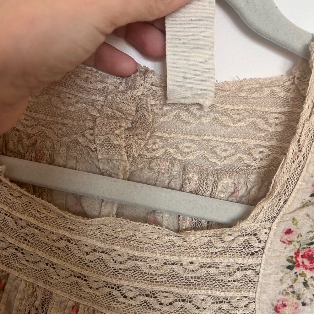 Magnolia Pearl Rsalā Floral Cotton Top Size: O/S - Picture 5 of 16